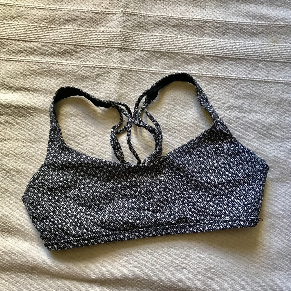 lulu lemon Free To Be Bra
